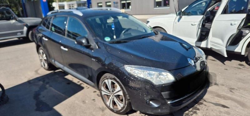 Schwarz Gebraucht 2011 Renault Mégane GrandTour Bose Edition Kombi | 2.499 € (Guter Preis) - Bild 1/4