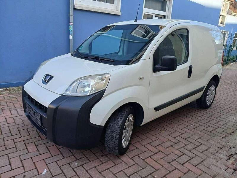 Gebraucht Peugeot Bipper Basis 73 PS (53 kW) 2010 Weiß Van / Kleinbus