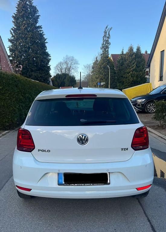 Gebraucht VW Polo LOUNGE 90 PS (66 kW) 2015 Weiß Kleinwagen