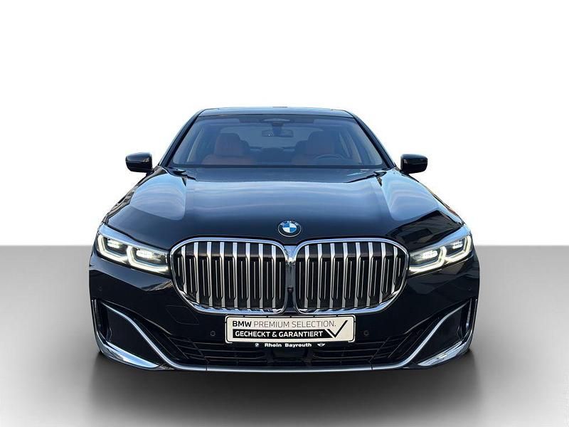 Gebraucht BMW 740 340 PS (250 kW) 2021 Black sapphire metallic Limousine