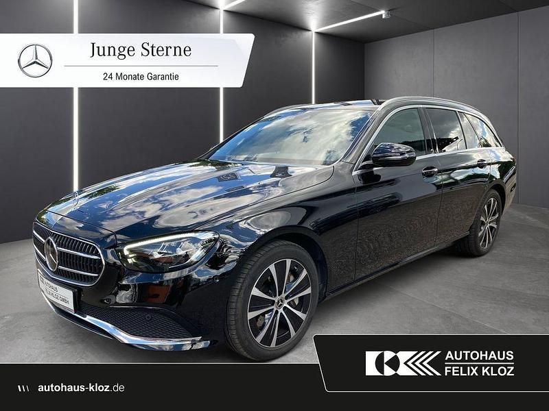Schwarz Gebraucht 2022 Mercedes E300 Avantgarde Limousine | 32.900 € (Fairer Preis) - Bild 1/4