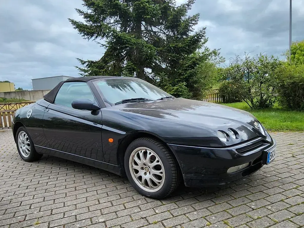 Gebraucht Alfa Romeo Spider 155 PS (114 kW) 1999 Schwarz Cabrio