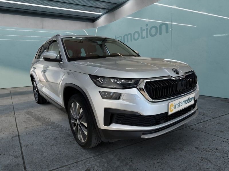 Silber Gebraucht 2022 Skoda Kodiaq Tour SUV | 31.640 € (Fairer Preis) - Bild 1/4