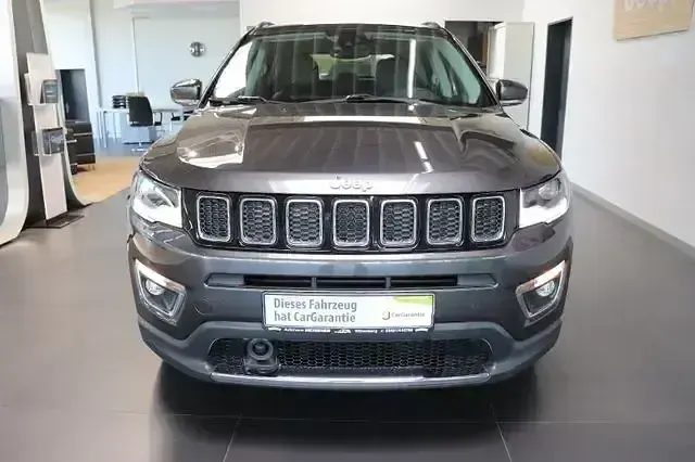 Second-hand Jeep Compass Altitude 241 CP (177 kW) 2017 Alb SUV