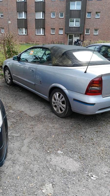 Silber Gebraucht 2002 Opel Astra Cabriolet Cabrio | 700 € (Superpreis) - Bild 1/4