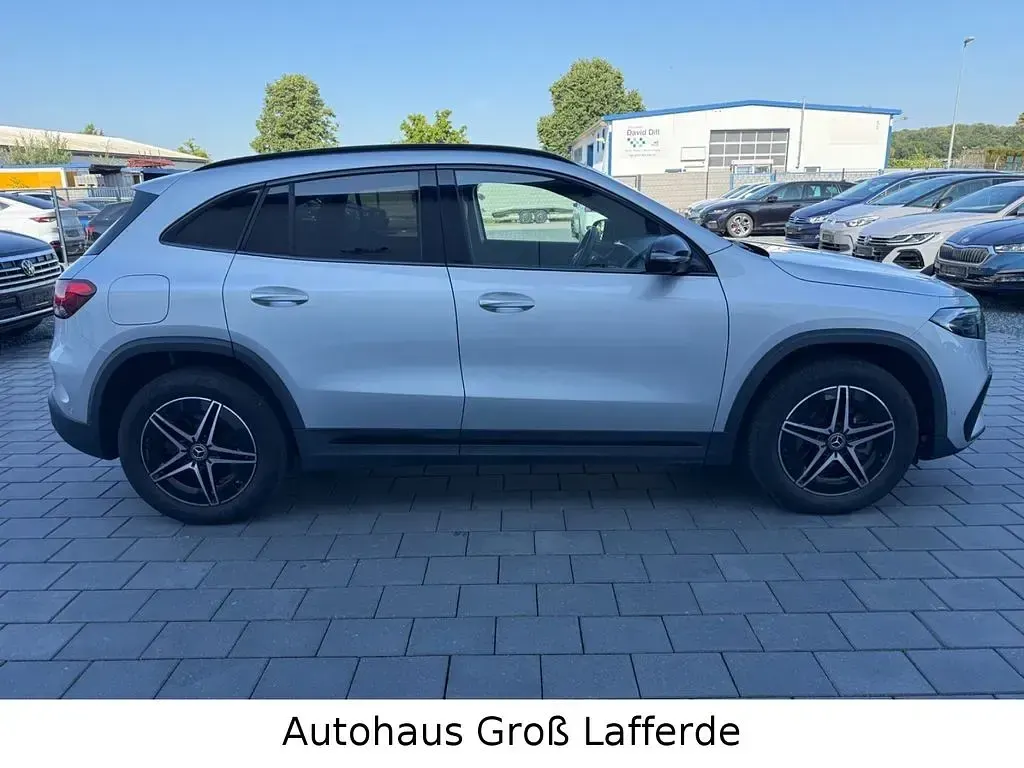 Gebraucht Mercedes EQA250 AMG line 139 kW (190 PS) 2023 Silber SUV