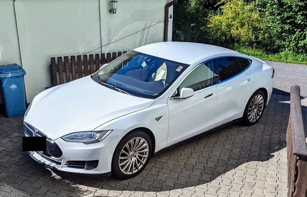 Second-hand Tesla Model S 278 kW (378 CP) 2015 Alb Hatchback