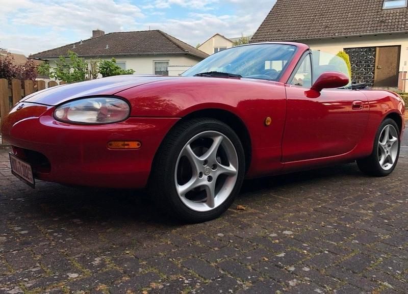 Gebraucht Mazda MX5 110 PS (80 kW) 1999 Rot Cabrio