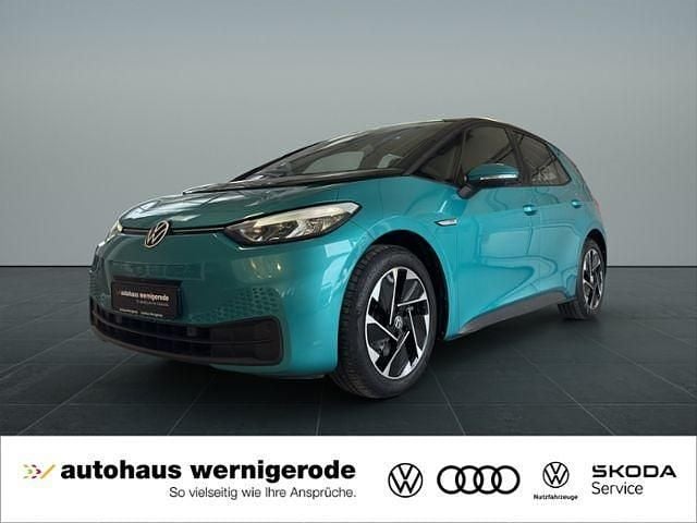 Blau Gebraucht 2021 VW ID.3 Pro Performance Kleinwagen | 21.739 € (Fairer Preis) - Bild 1/4