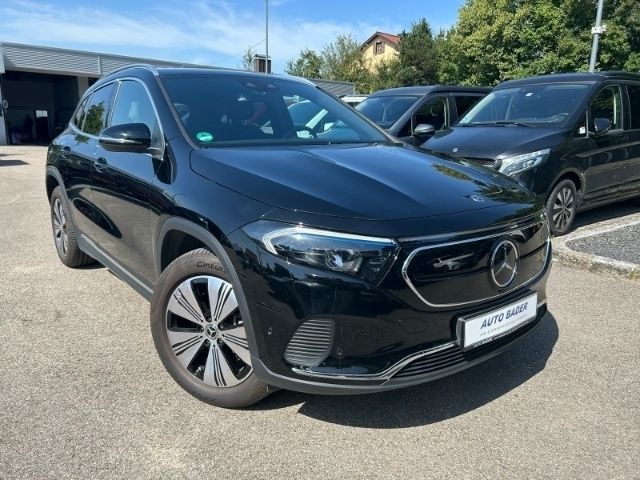 Gebraucht Mercedes EQA300 Progressive 167 kW (228 PS) 2023 Schwarz SUV