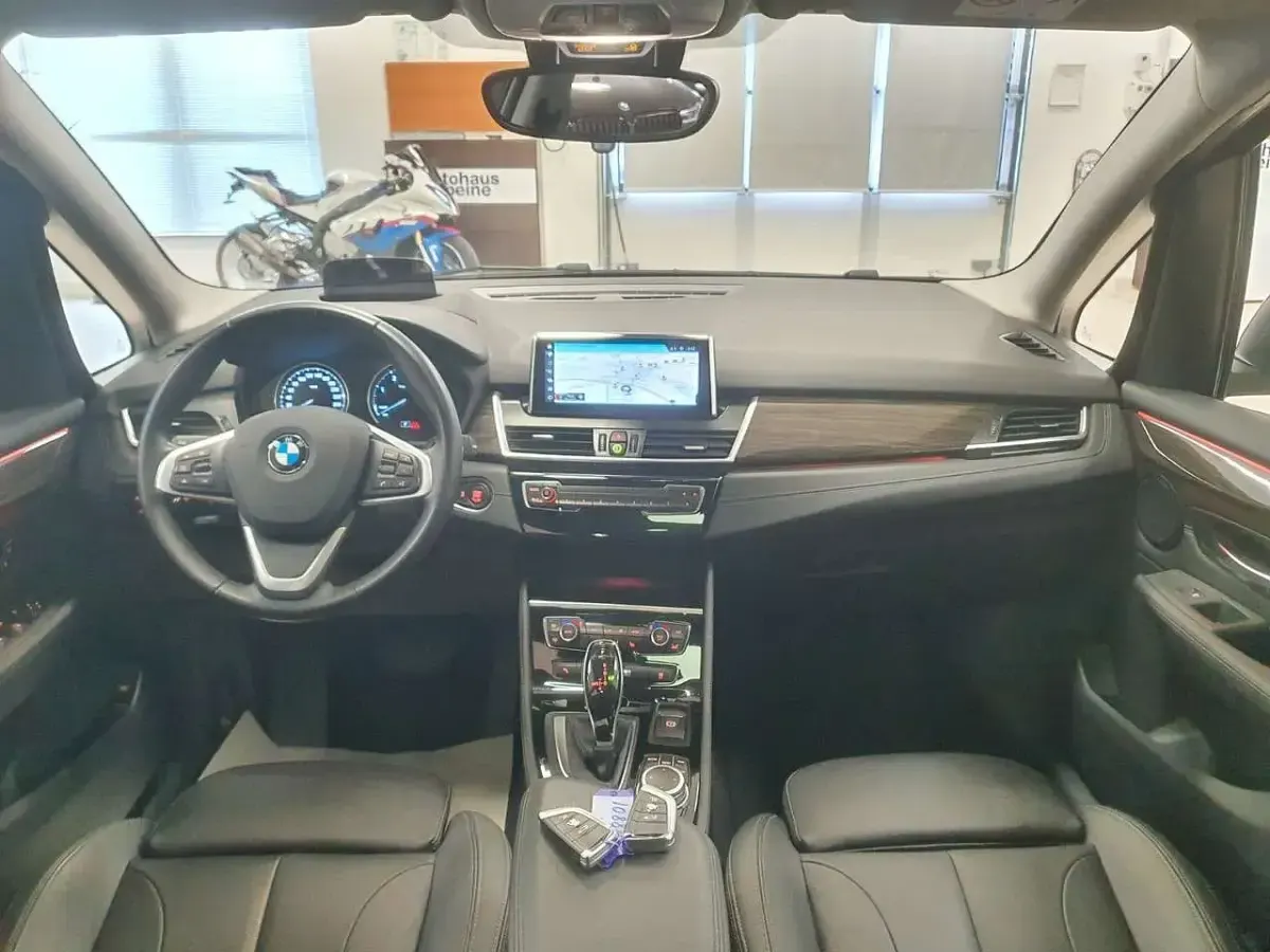 Gebraucht BMW 220 Performance 190 PS (139 kW) 2021 Schwarz Limousine