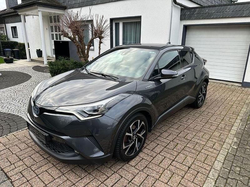 Gebraucht Toyota C-HR Club 122 PS (89 kW) 2019 Grau SUV