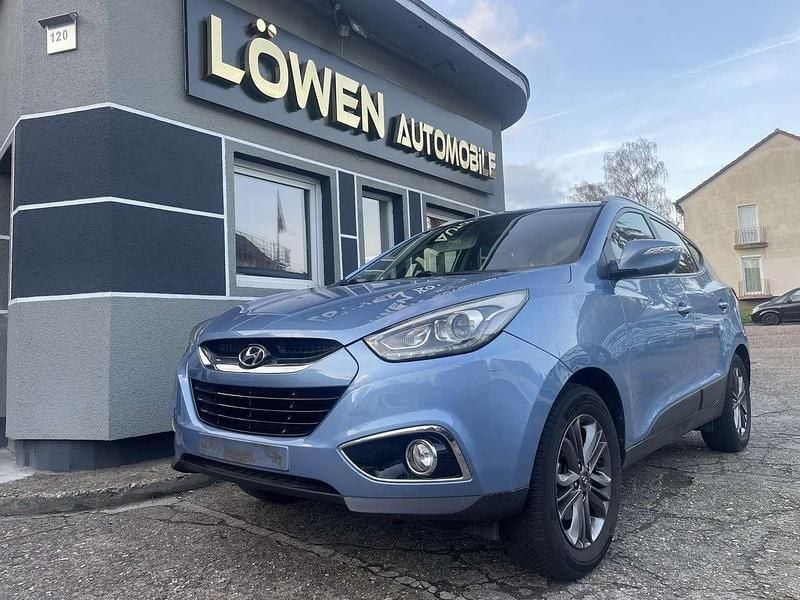 Ice blue / met Gebraucht 2015 Hyundai ix35 SUV | 8.290 € (Superpreis) - Bild 1/4
