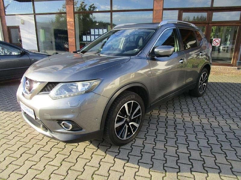 Gun metallic (m) Gebraucht 2017 Nissan X-Trail N-Vision SUV | 17.500 € (Fairer Preis) - Bild 1/3