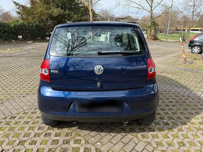 Gebraucht VW Fox 55 PS (40 kW) 2007 Blau Kleinwagen