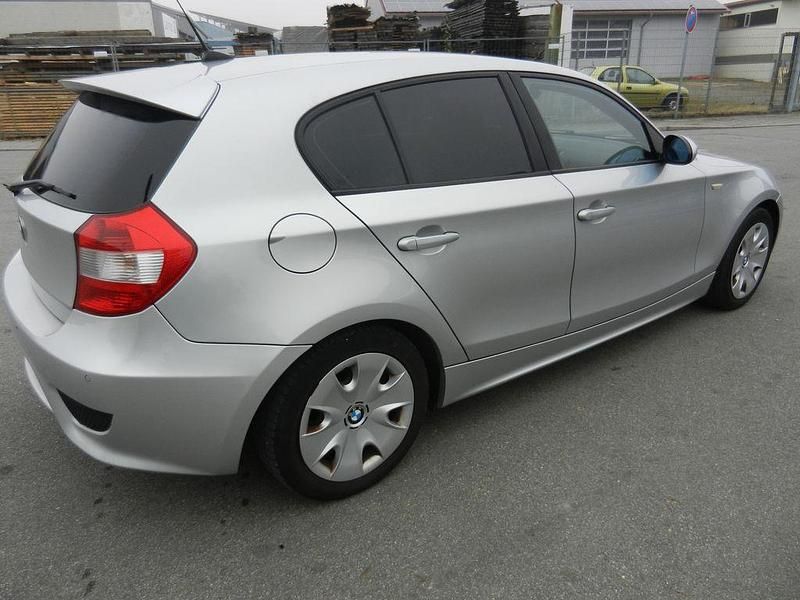 Gebraucht BMW 118 Advantage 129 PS (94 kW) 2006 Silber Kleinwagen