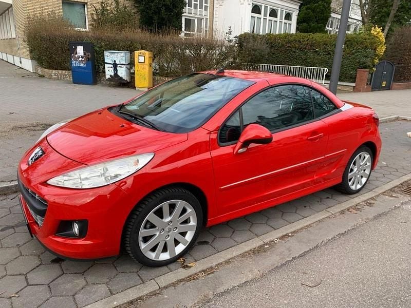Gebraucht Peugeot 207 CC Platinum 120 PS (88 kW) 2012 Rot Cabrio