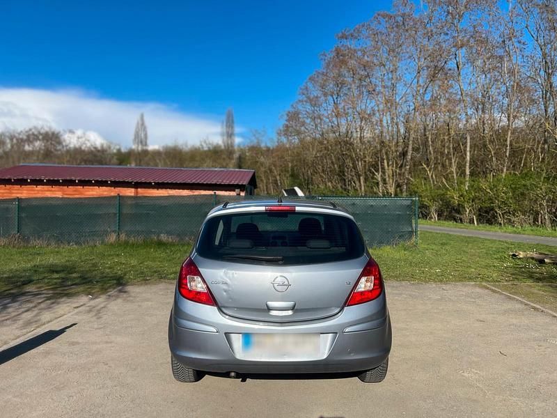 Gebraucht Opel Corsa 80 PS (58 kW) 2007 Andere farben Kleinwagen