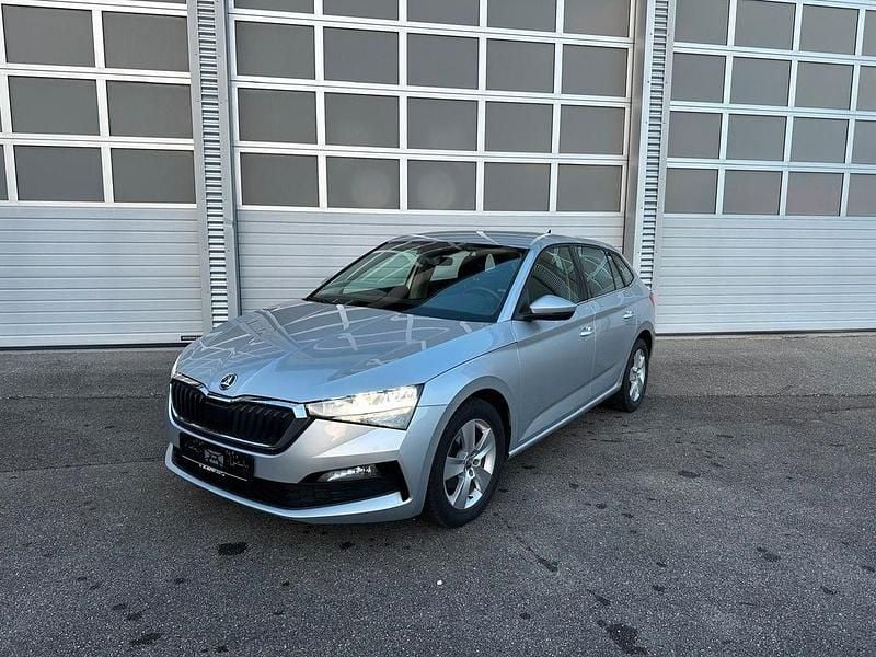 Gebraucht Skoda Scala Ambition 110 PS (80 kW) 2023 Grau Kleinwagen