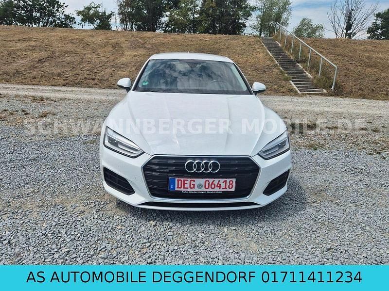 Weiß Gebraucht 2017 Audi A5 Sportback Kleinwagen | 20.999 € (Guter Preis) - Bild 1/4