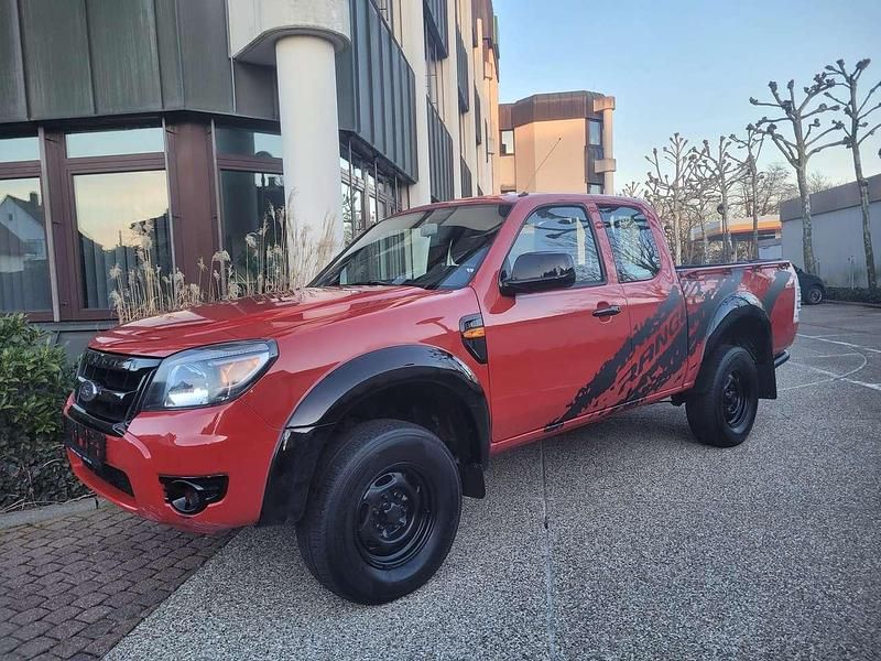 Gebraucht Ford Ranger XL 143 PS (105 kW) 2011 Nifty red / canyon red Pickup