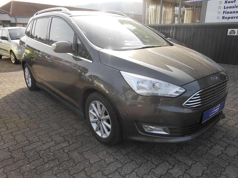 Gebraucht Ford Grand C-Max Titanium 125 PS (91 kW) 2018 Grau Van / Kleinbus