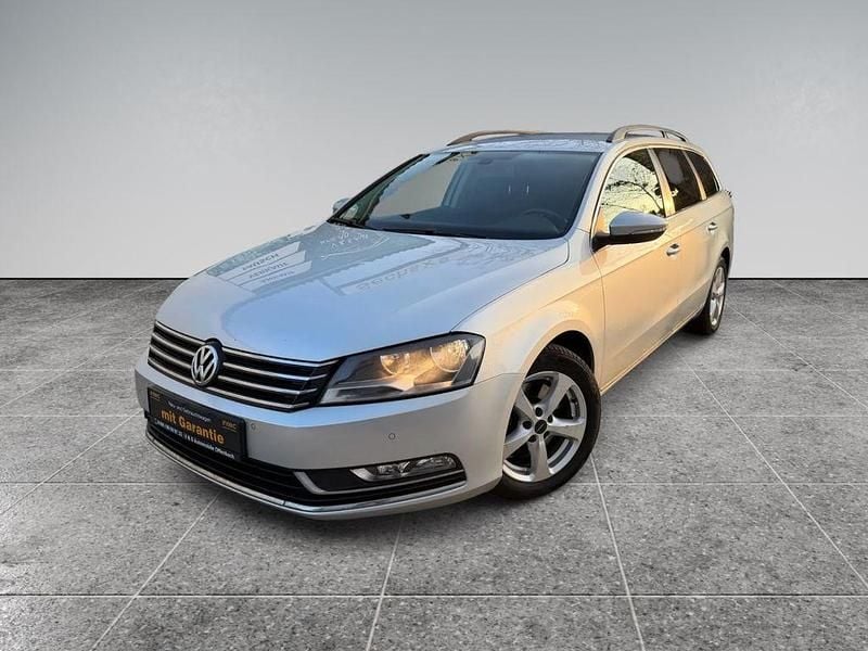 Reflexsilber metallic Gebraucht 2014 VW Passat Comfortline Kombi | 7.790 € (Superpreis) - Bild 1/4