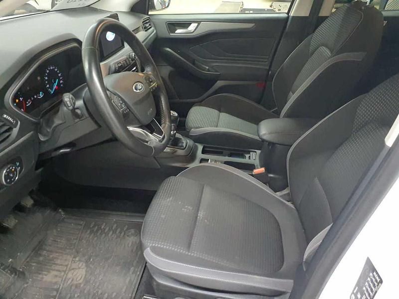 Gebraucht Ford Focus Cool & Connect 120 PS (88 kW) 2022 Frozen white Kombi