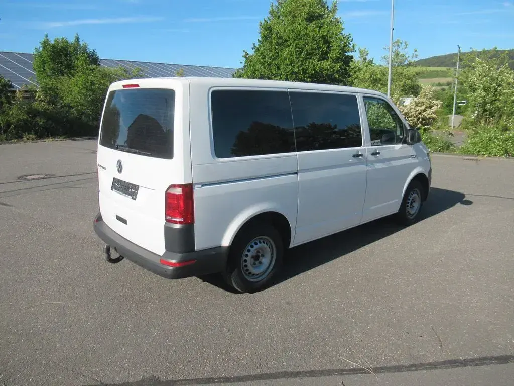 Gebraucht VW Transporter 150 PS (110 kW) 2019 Candyweiß Van