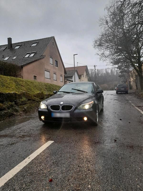 Gebraucht BMW 530 218 PS (160 kW) 2003 Blau Limousine