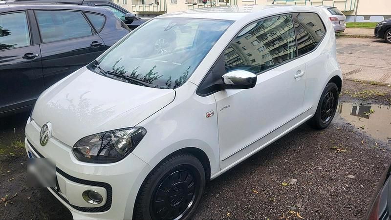 Weiß Gebraucht 2011 VW up! Kleinwagen | 3.800 € (Fairer Preis) - Bild 1/4