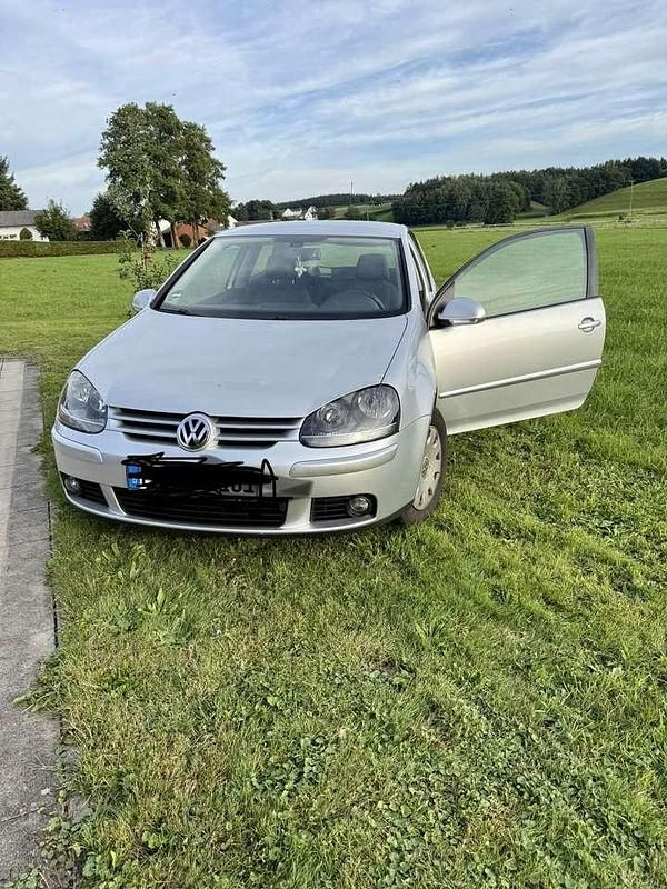 Grau Gebraucht 2008 VW Golf VI Edition Kleinwagen | 3.000 € (Fairer Preis) - Bild 1/4