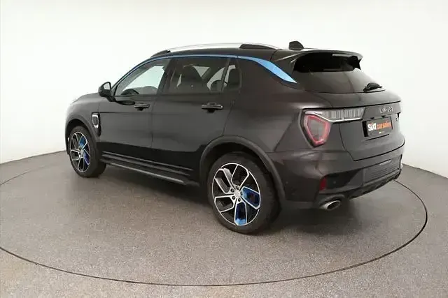 Second-hand Lynk & Co 01 197 CP (144 kW) 2022 Negru SUV