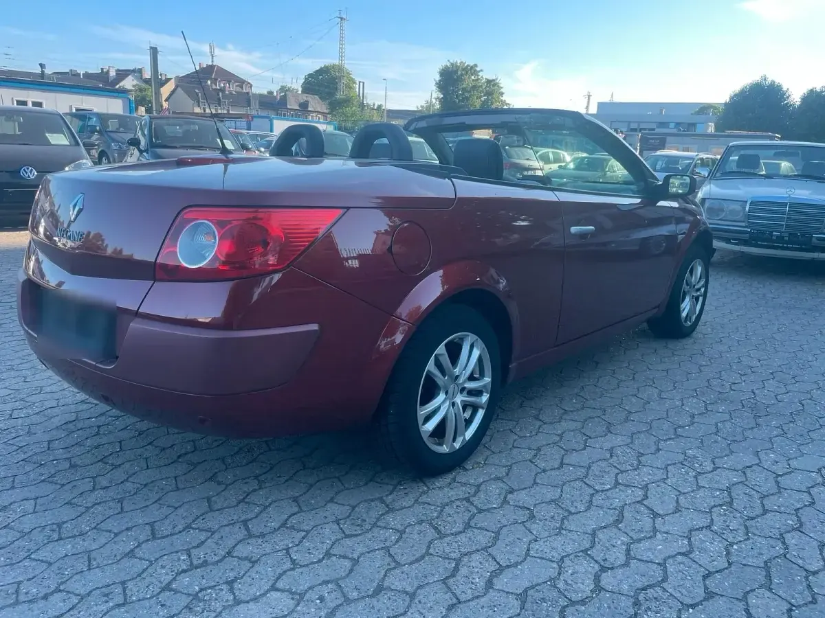 Gebraucht Renault Mégane Cabriolet 138 PS (101 kW) 2008 Rot Cabrio
