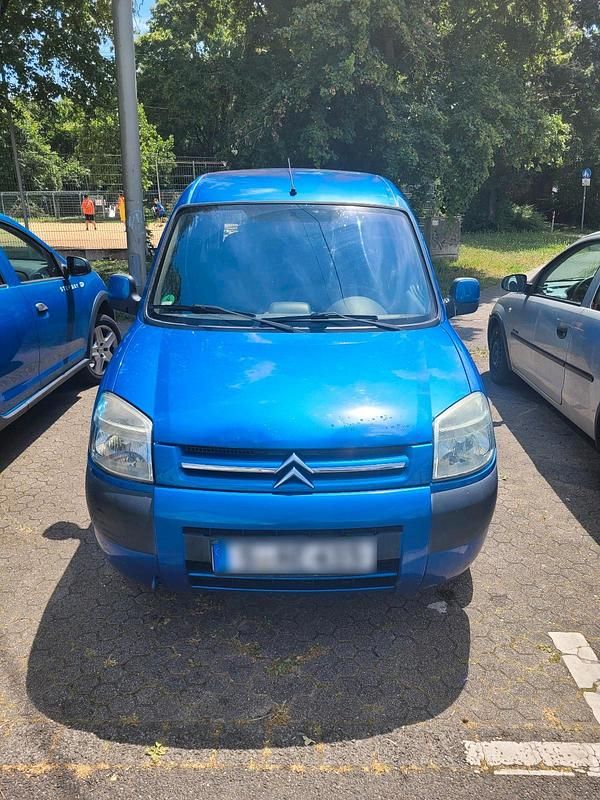 Blau Gebraucht 2006 Citroën Berlingo Van / Kleinbus | 3.000 € - Bild 1/4