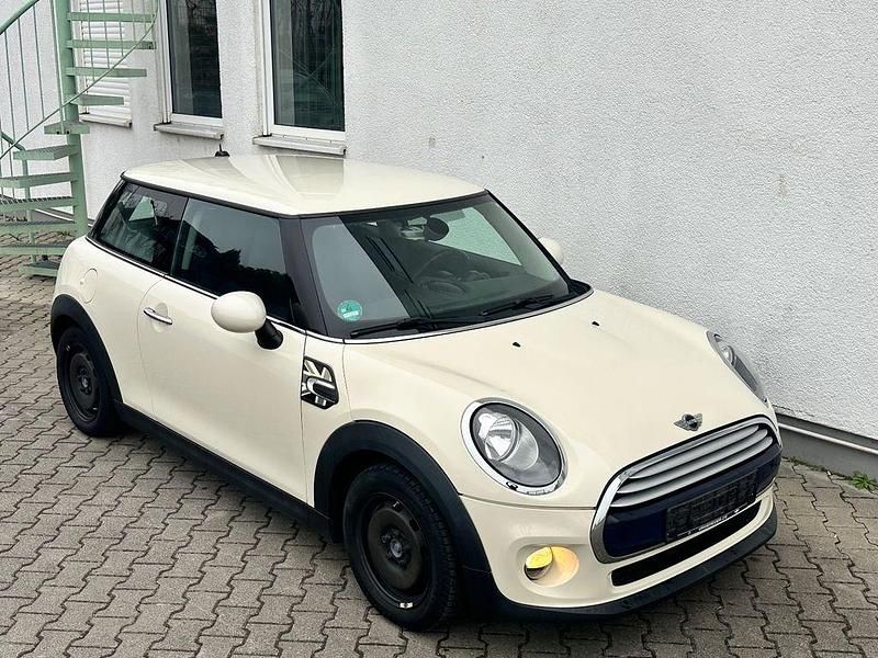 Gebraucht Mini Cooper 136 PS (100 kW) 2015 Weiß Kleinwagen