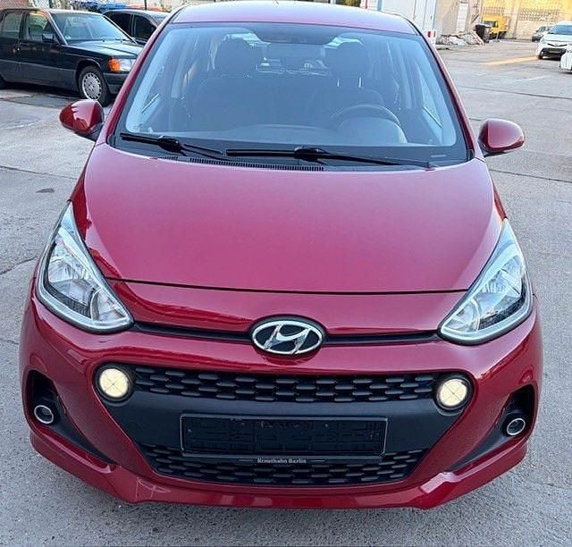 Gebraucht Hyundai i10 GLS 87 PS (63 kW) 2017 Rot Kleinwagen