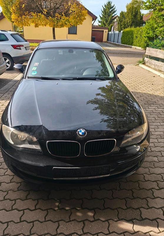 Gebraucht BMW 116 116 PS (85 kW) 2009 Schwarz Kleinwagen