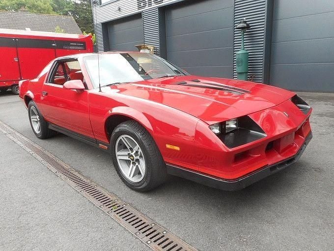 Gebraucht Chevrolet Camaro 165 PS (121 kW) 1983 Rot Coupé