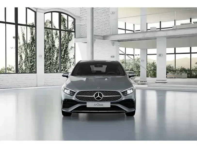 Gebraucht Mercedes A180 AMG 136 PS (100 kW) 2025 Silber Limousine