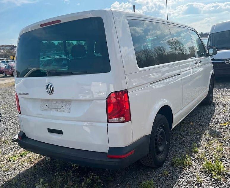 Używany VW Caravelle 110 KM (80 kW) 2021 Biały Van