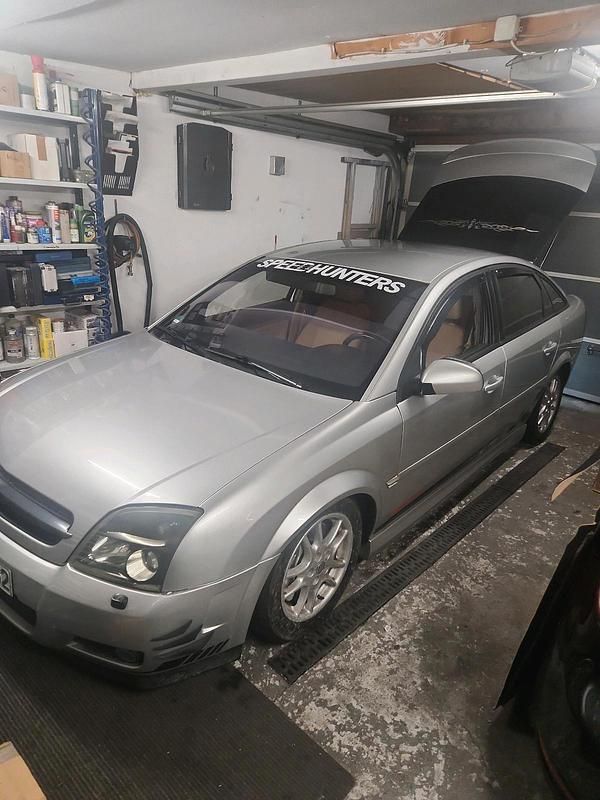 Silber Gebraucht 2004 Opel Vectra GTS Coupé | 3.450 € (Fairer Preis) - Bild 1/4