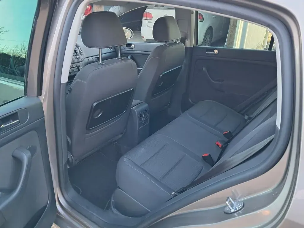 Gebraucht VW Golf Plus Cross Comfortline 122 PS (89 kW) 2011 Braun Van / Kleinbus