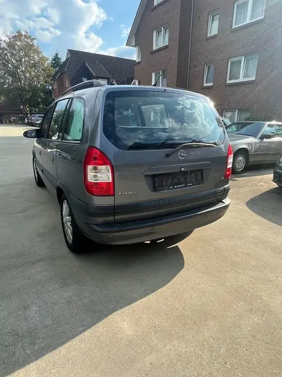Gebraucht Opel Zafira 125 PS (91 kW) 2005 Grau Van / Kleinbus