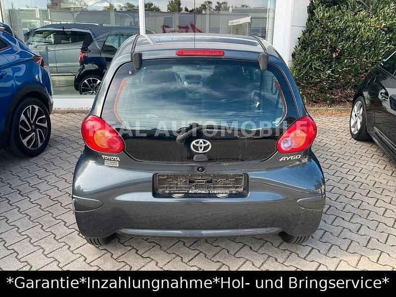 Gebraucht Toyota Aygo Cool 68 PS (50 kW) 2009 Grau Kleinwagen