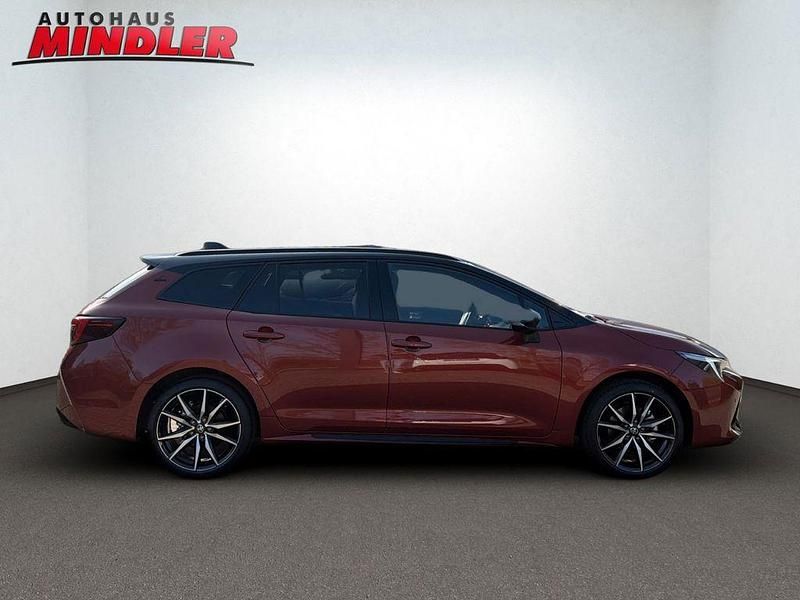 Neu Toyota Corolla Sport 152 PS (111 kW) 2026 Orange Kombi