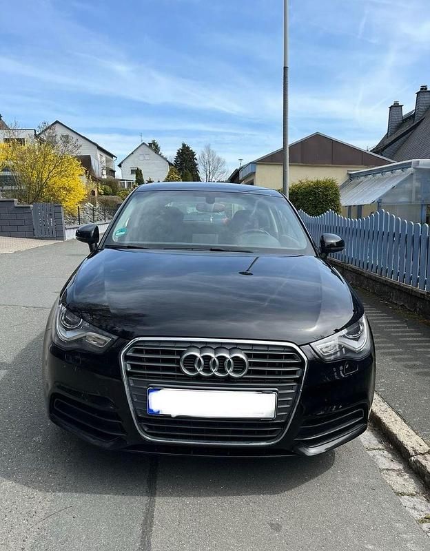 Second-hand Audi A1 86 CP (63 kW) 2012 Negru Hatchback