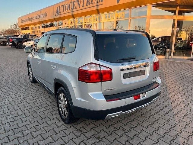 Gebraucht Chevrolet Orlando LT 140 PS (102 kW) 2014 Silber Van / Kleinbus