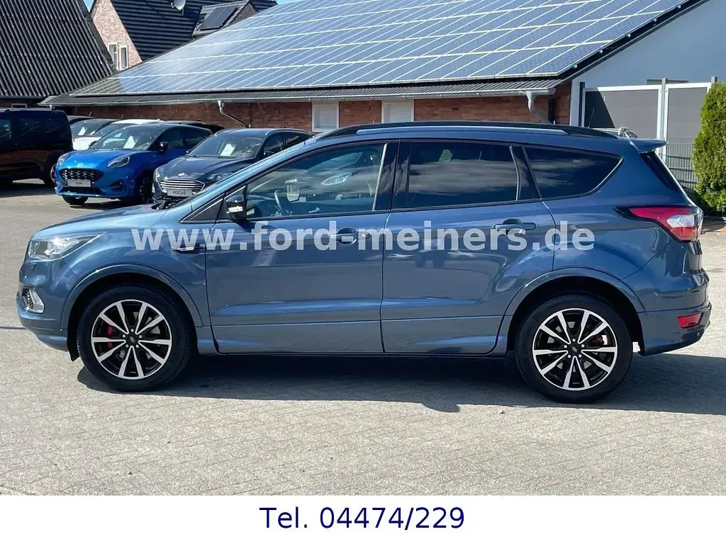 Gebraucht Ford Kuga ST-Line 150 PS (110 kW) 2019 Blau SUV