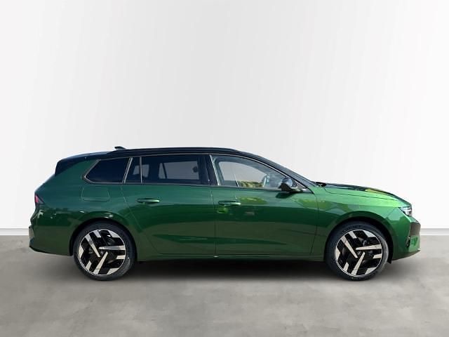 Neu Opel Astra Ultimate 114 kW (156 PS) 2026 Clover grün Kombi